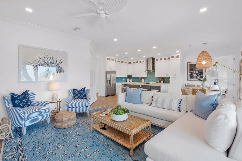 Open living area in this Florida Keys rental.