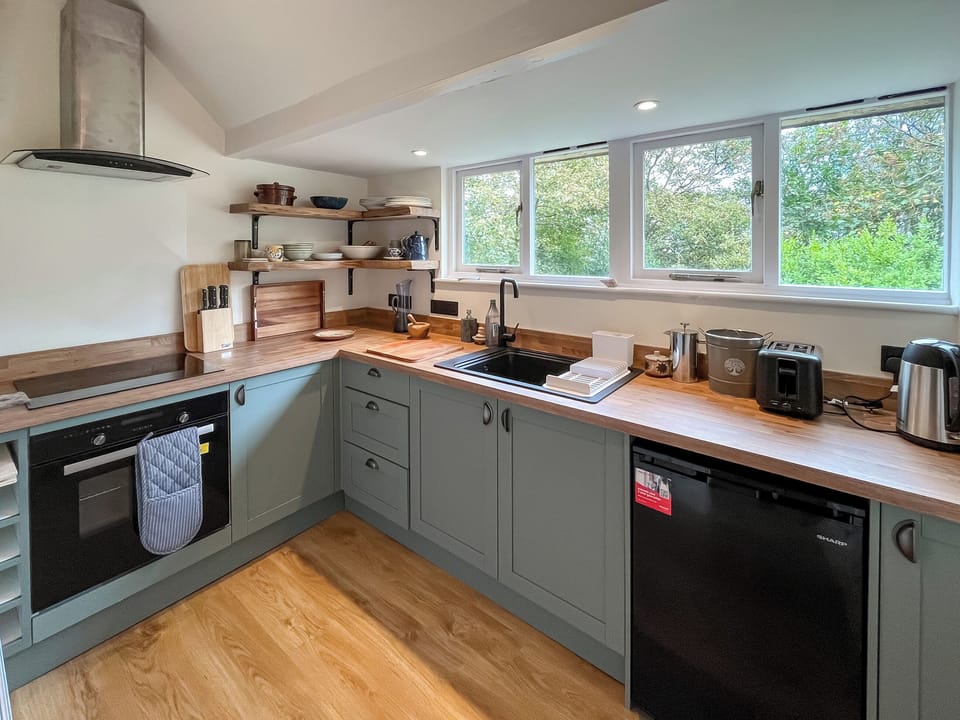 Kitchen | Pine Retreats, St. Margaret&rsquo;s Bay