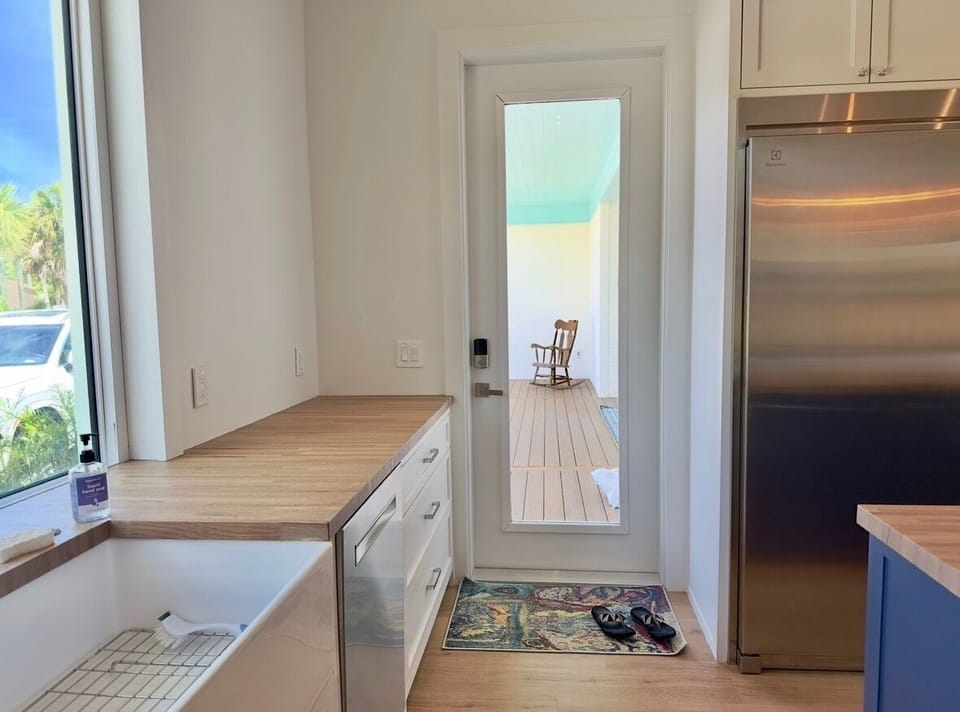 Kitchen Side Entry Door