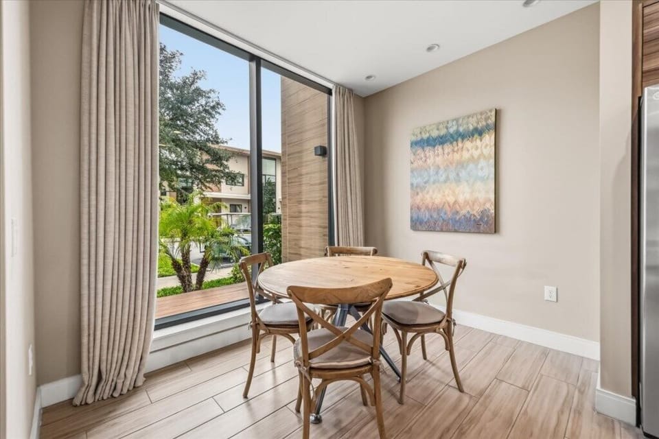 7487BrooklynDrive(4)