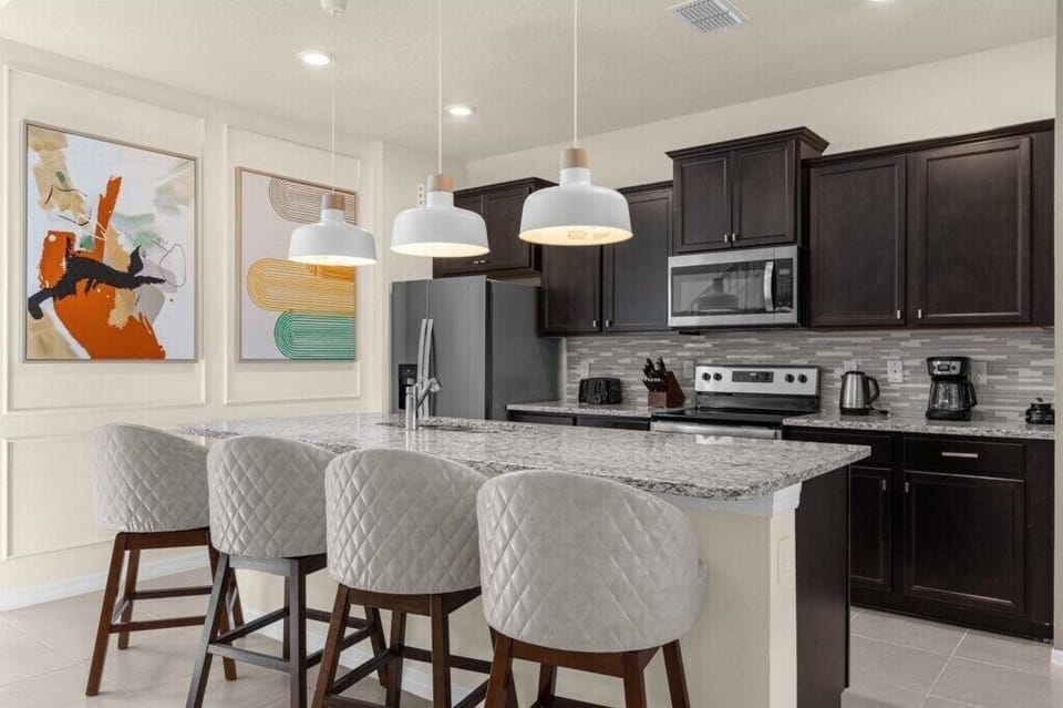 4063 Lana Ave (7).jpg