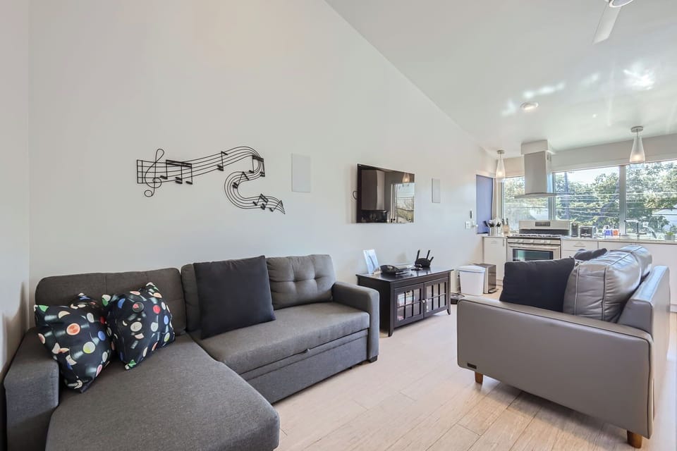 Guest House Living Room with Full-Sized Sofa Bed