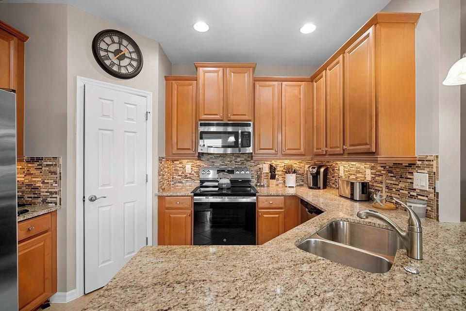 Fully equipped kitchen