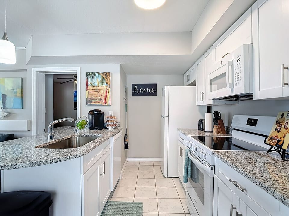 Fully Stocked Kitchen