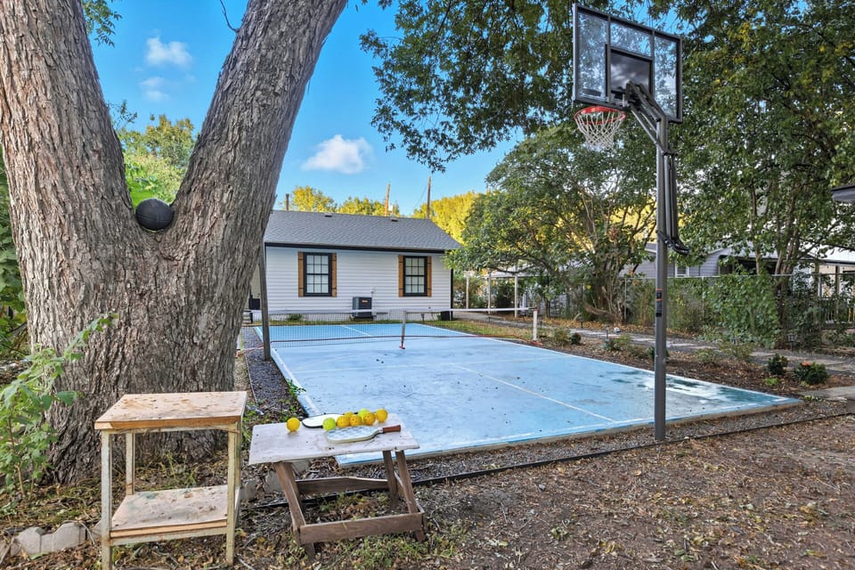 Sport court