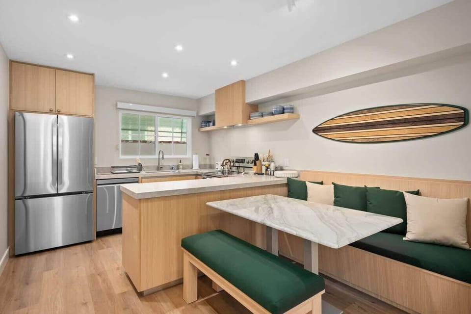 Coffee, Cocktails & Everything In Between
Start your morning or wind down in a space made for easy vacation living.