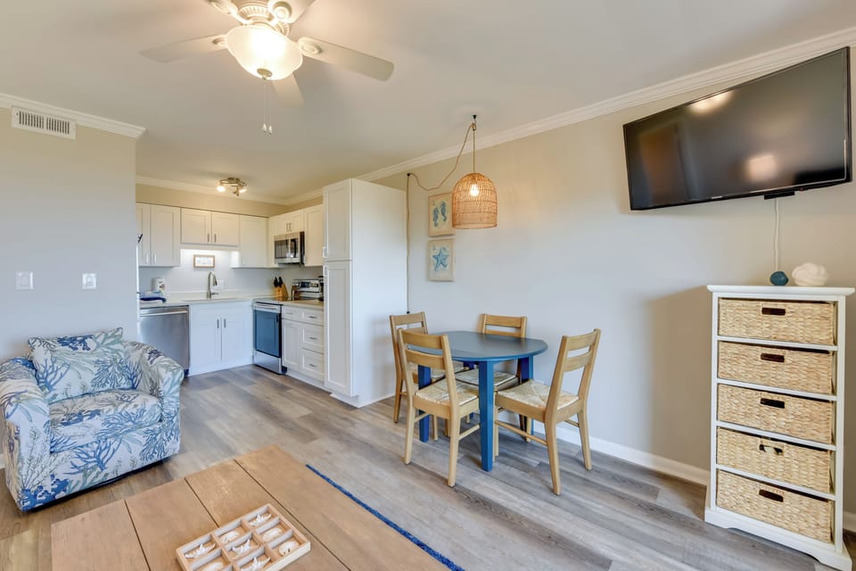 Kitchen | Dishwasher | Drip Coffee Maker & Keurig