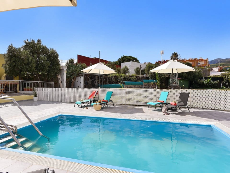 Holiday Home Swimming Pool