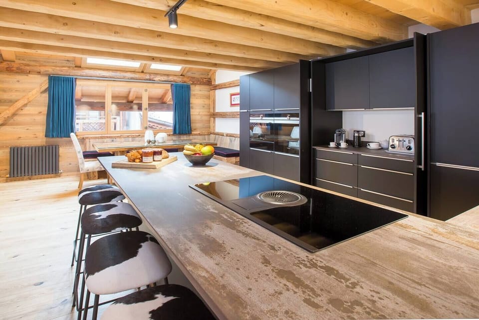 Breakfast bar