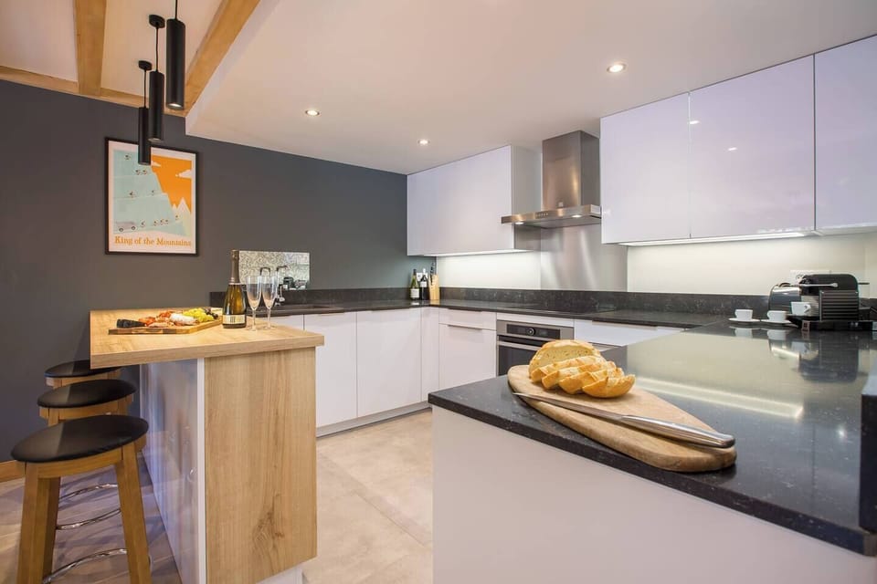 Fully equipped kitchen