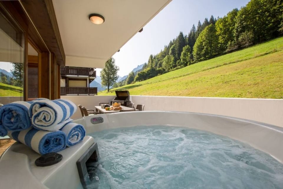 • Your private outdoor hot tub •