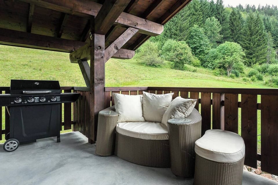• Balcony with BBQ in Summer •