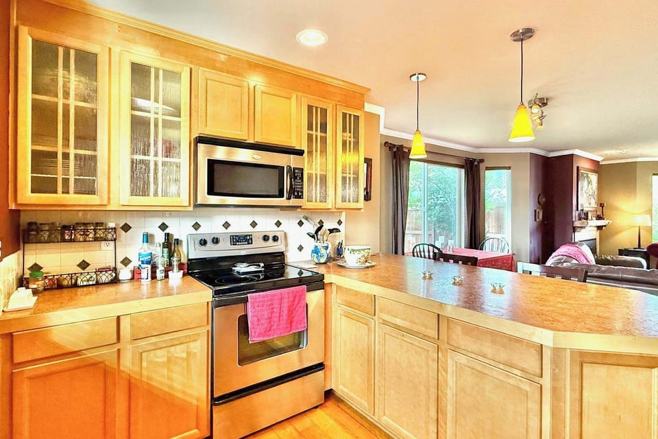 Kitchen and bar
