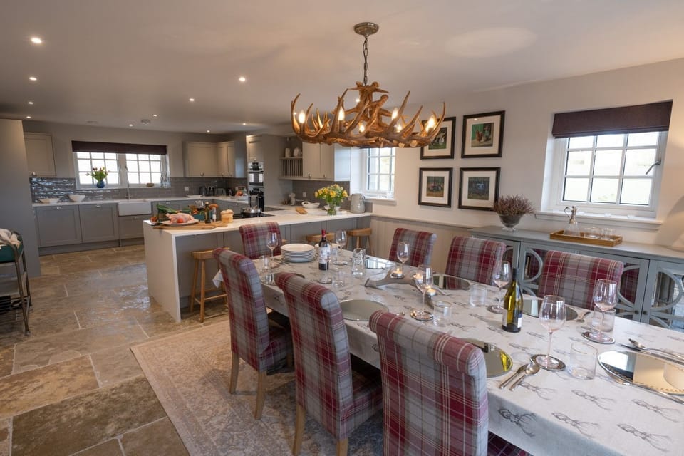 Farmhouse Dining