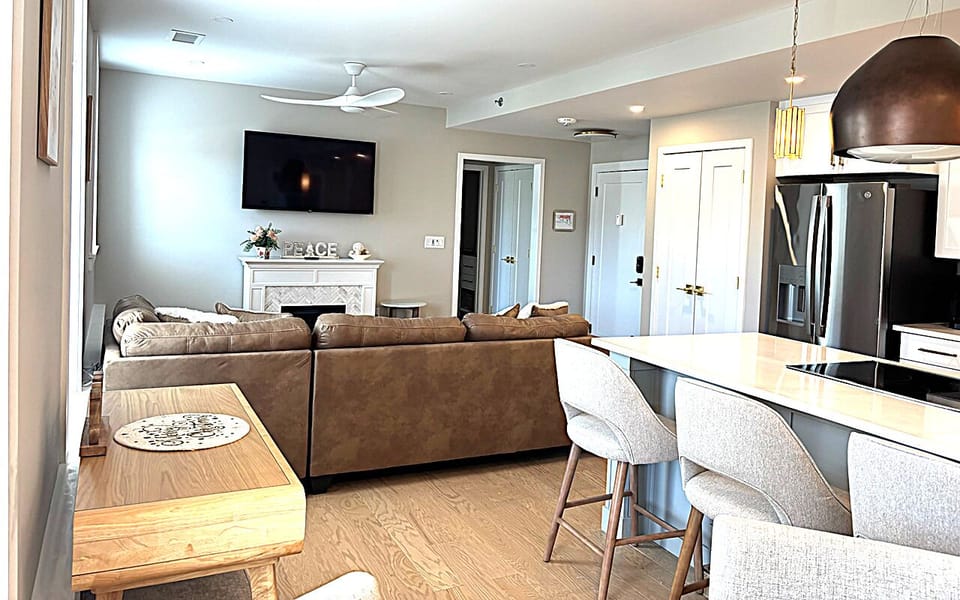 Living room - dinning room - kitchen combo