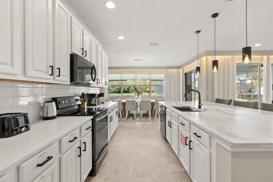 3901OakvilleAvenue(8)