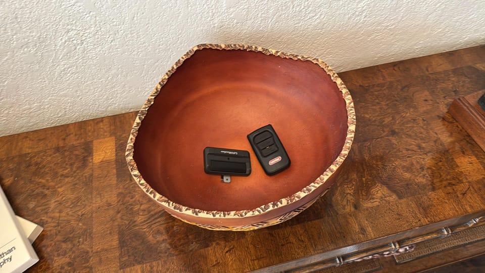 Easy access - a convenient clicker for stress-free parking.
