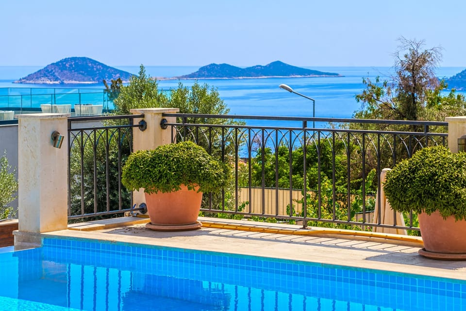 Pool%2C sea%2C and sky your private slice of paradise%2E