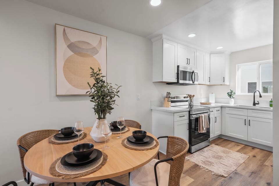 Cozy dining area perfect for shared meals, board games, or late-night chats.