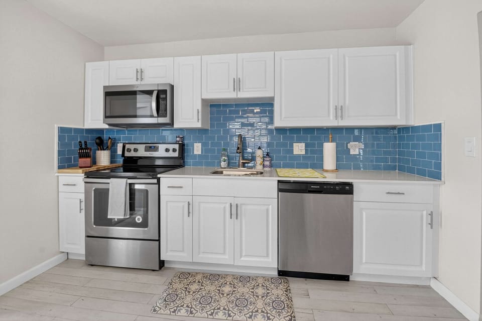 Cook, dine, and connect in this inviting kitchen