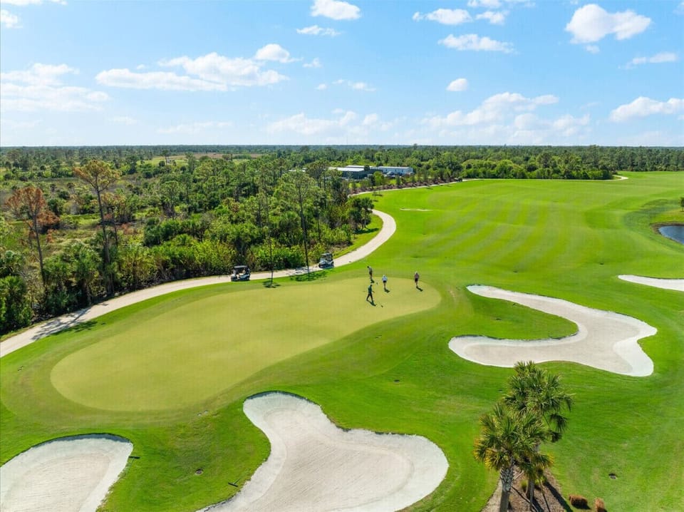 Championship Golf Course (greens fees included)