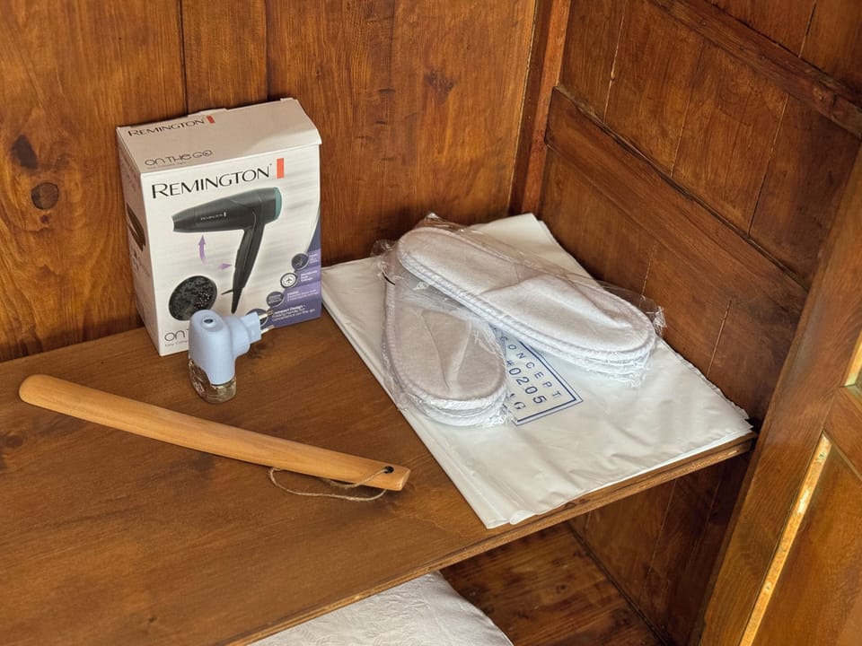 Bathroom amenities