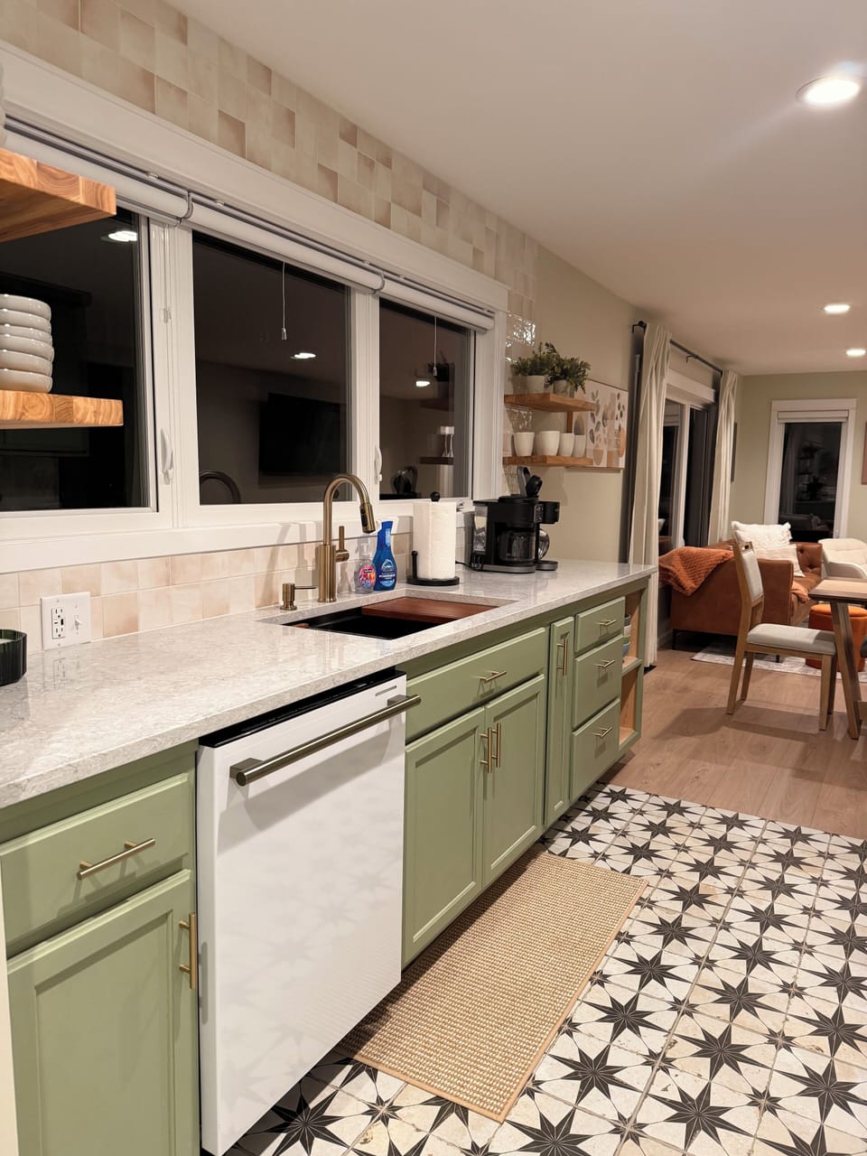Fully stocked kitchen