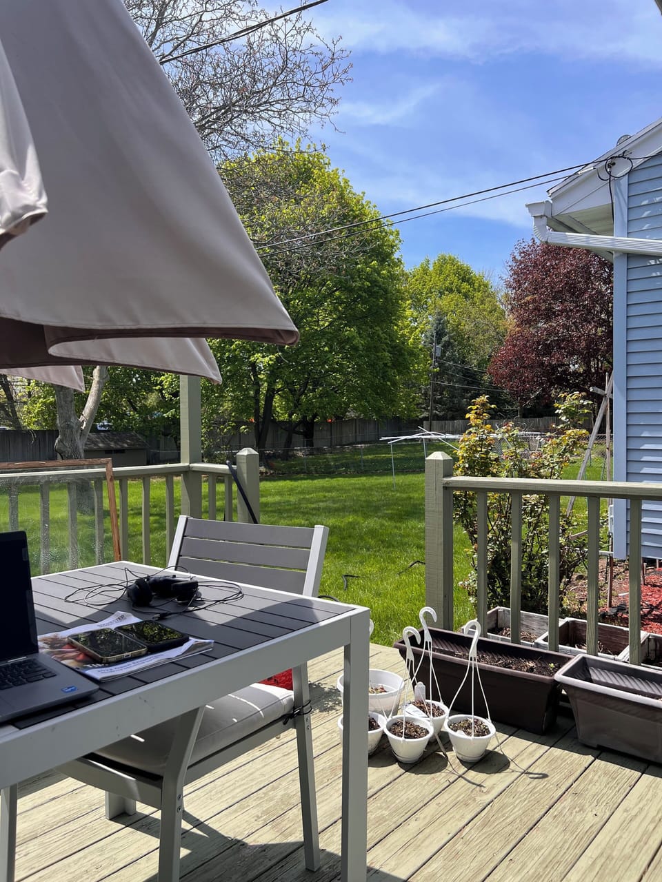 Outdoor dining