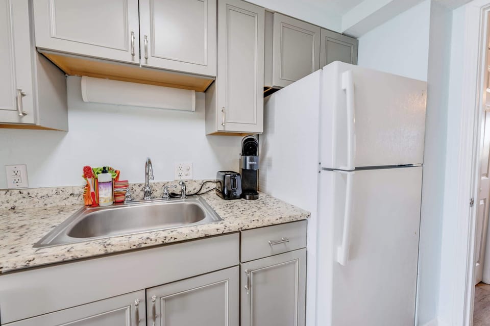 Equipped Kitchen for Your Stay

