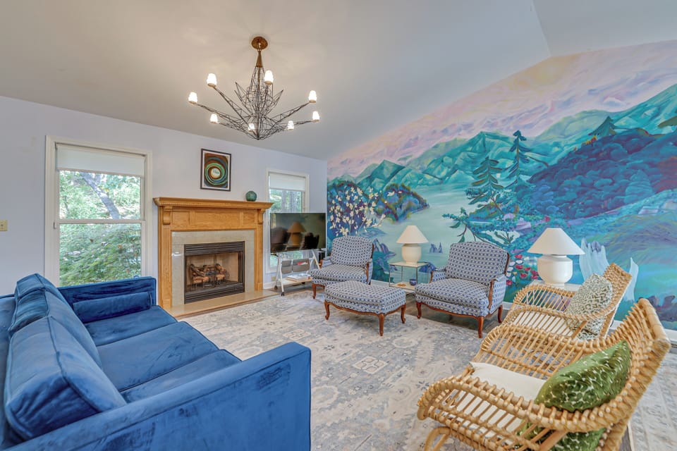 Tryon Vacation Rental | 4BR | 3BA | 2,100 Sq Ft | 5 Steps to Enter