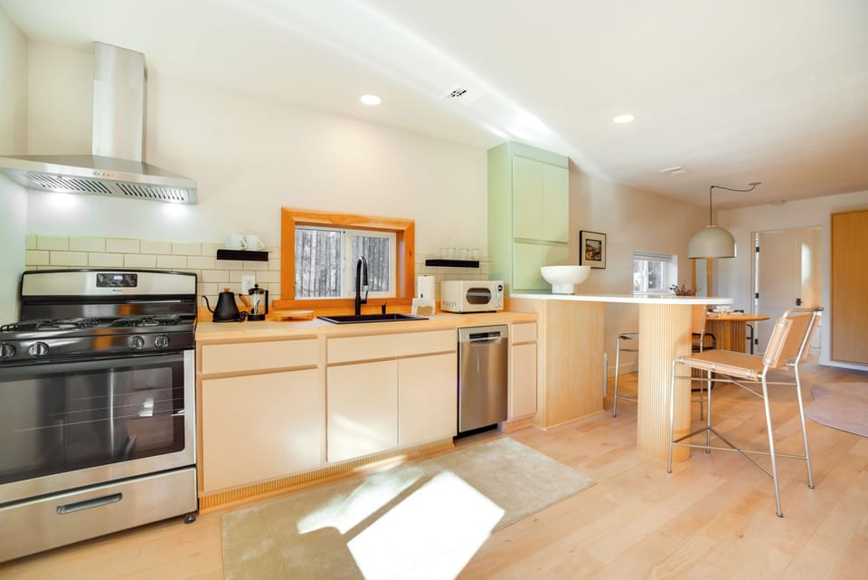 Kitchen | French Press Coffee Maker | Dishwasher | Kettle