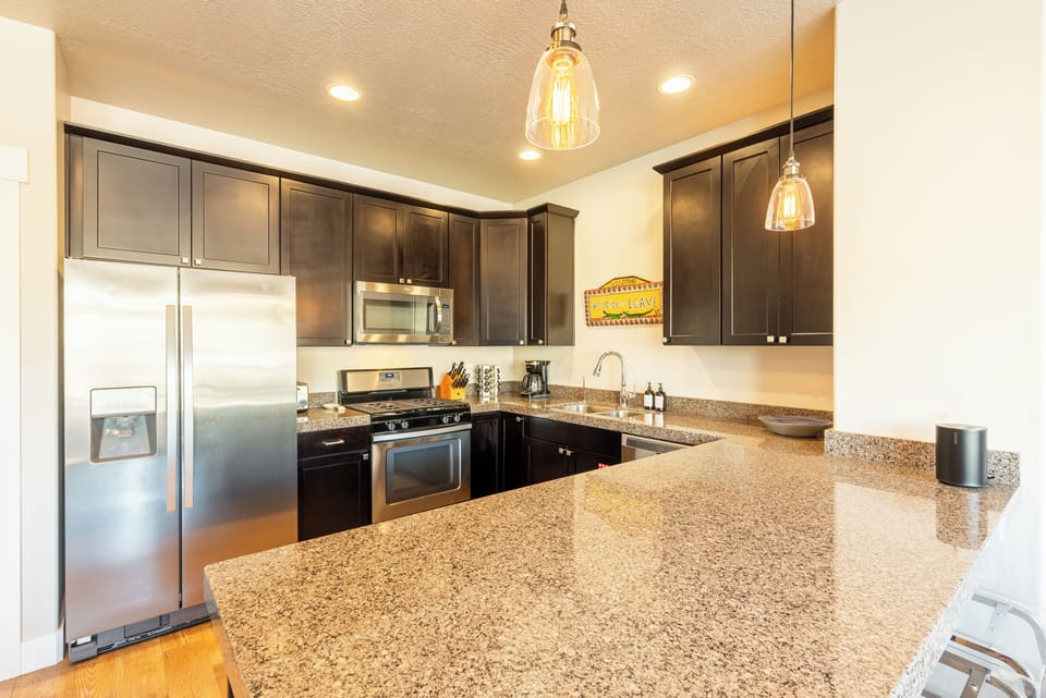 Stainless appliances including a gas range