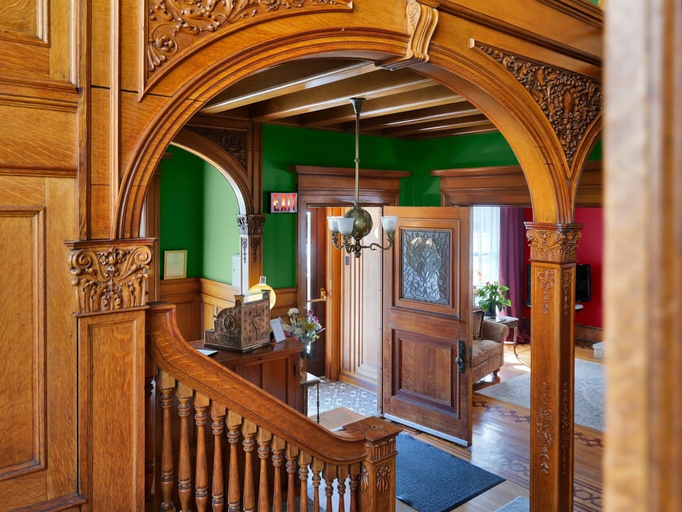Shared living room of Old Library Inn