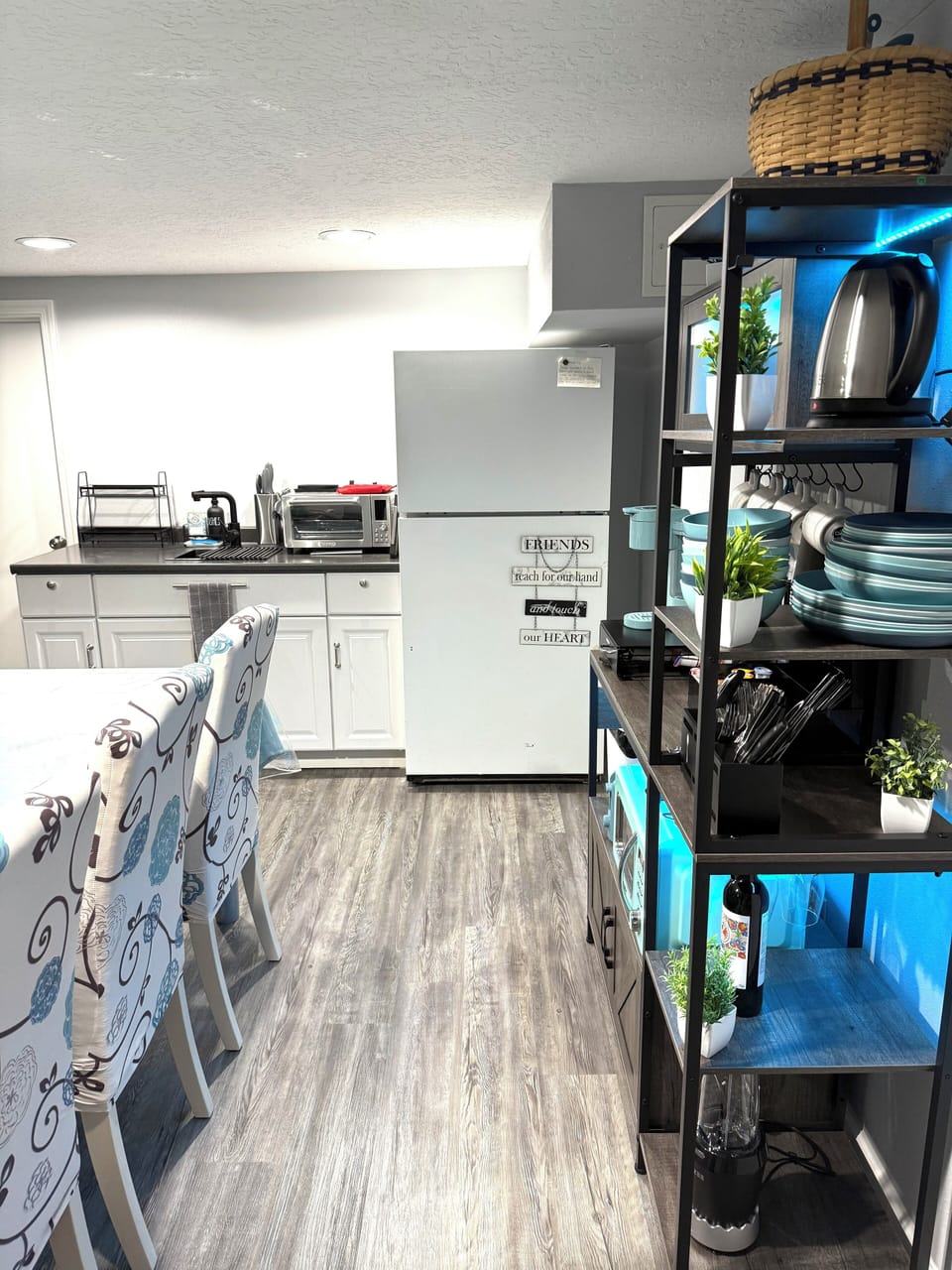 Awesome kitchenette. Full size fridge/freezer... your free ice cream awaits!