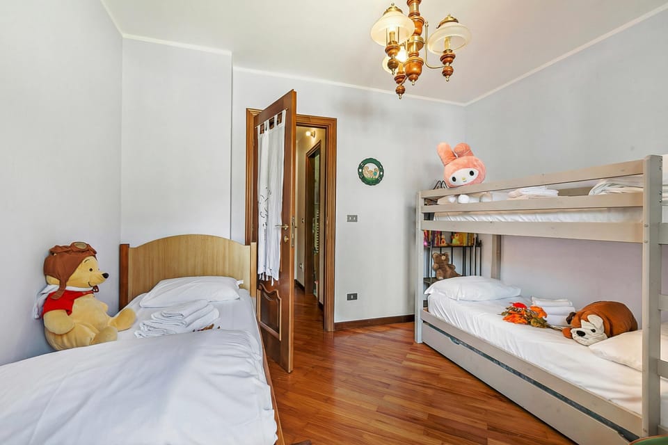 Second bedroom