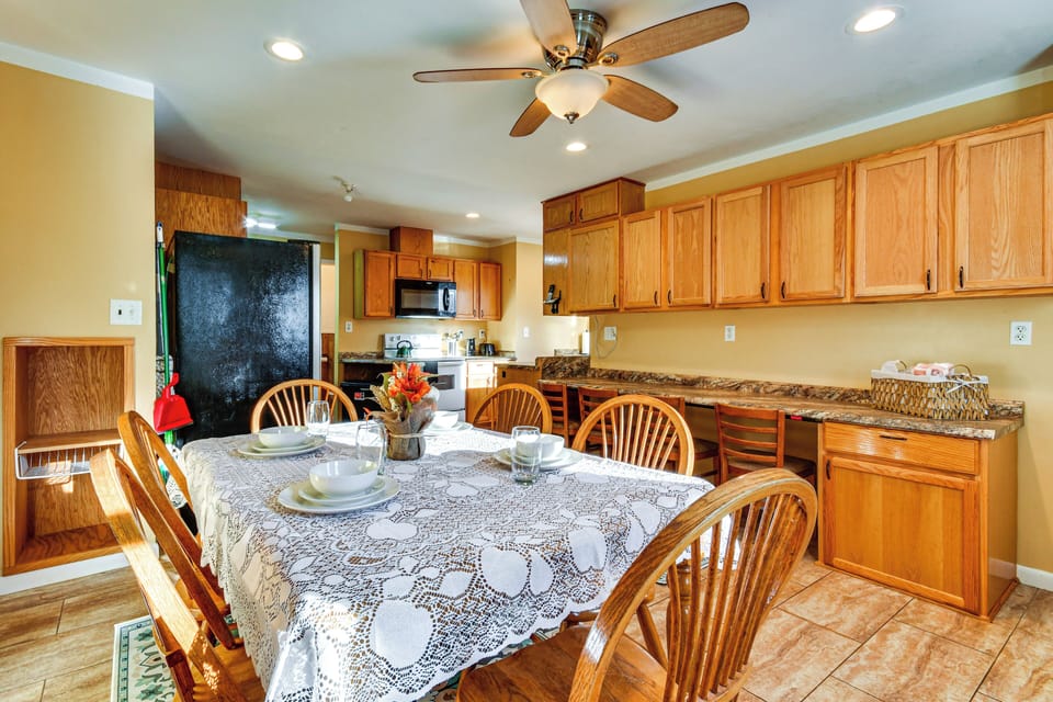 Dining Area | 1st Floor | Dishware/Flatware