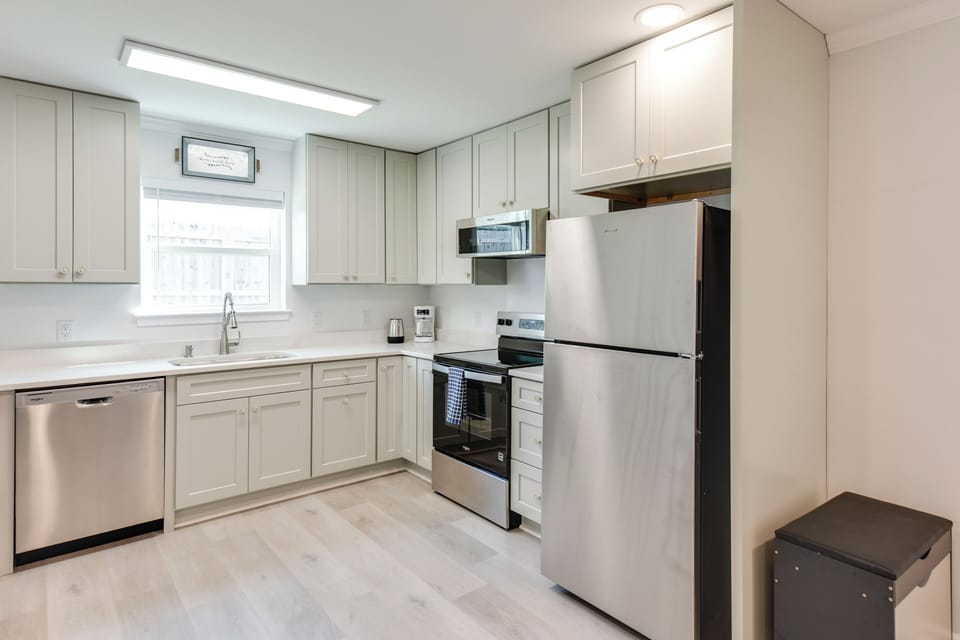 Kitchen | Drip Coffee Maker | Dishwasher