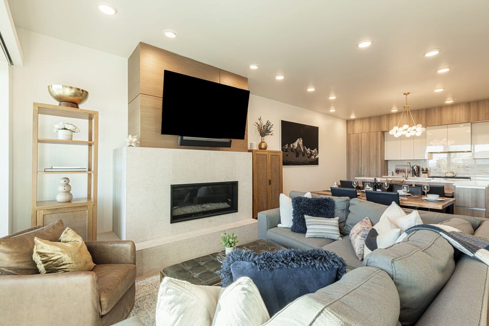Gorgeous and comfortable - Smart TV with Sonos