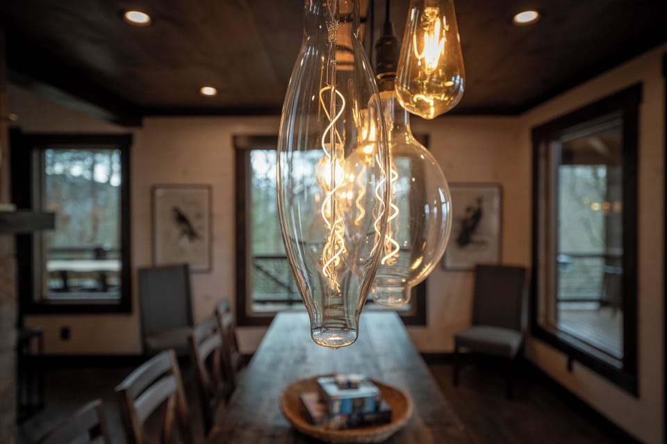 Bearly Made It - Dining Area