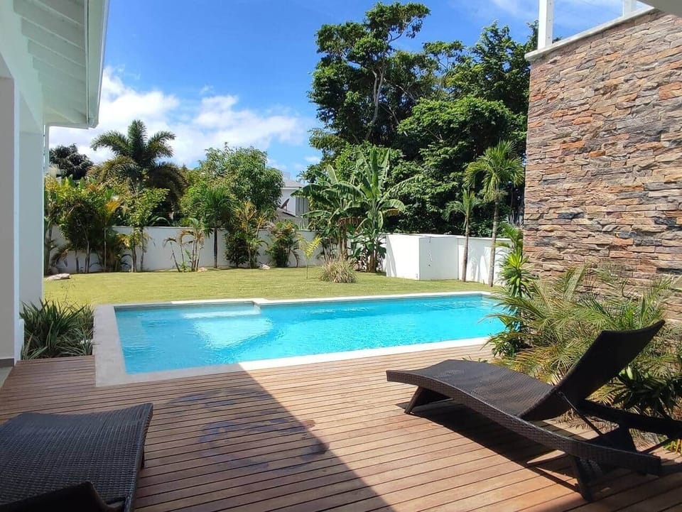 Villa Lyn - Swimming Pool