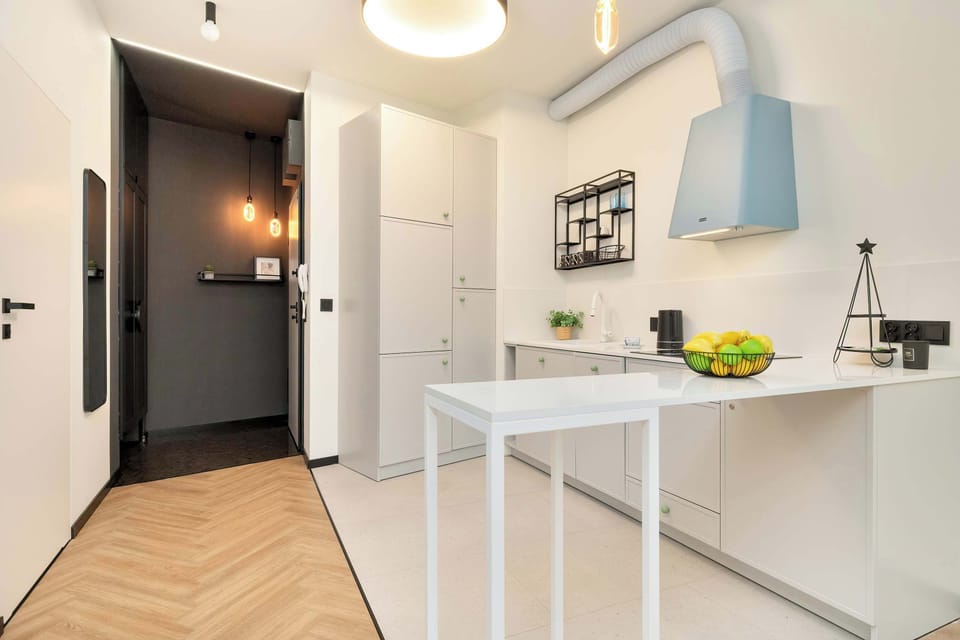 Entryway and hallway – Bright, modern, and welcoming.