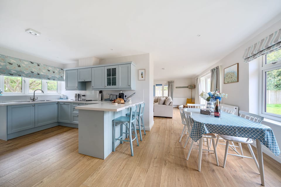 kitchen breakfast room