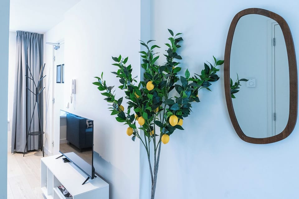 Soft seating and open layout in the heart of Hotel Eindhoven comfort