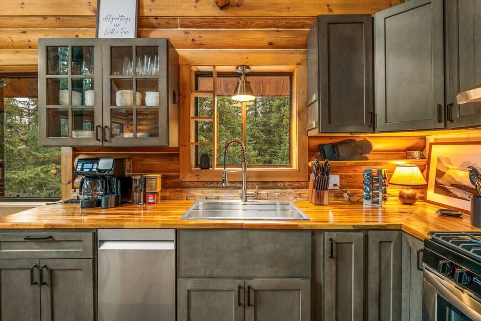 Fully equipped kitchen