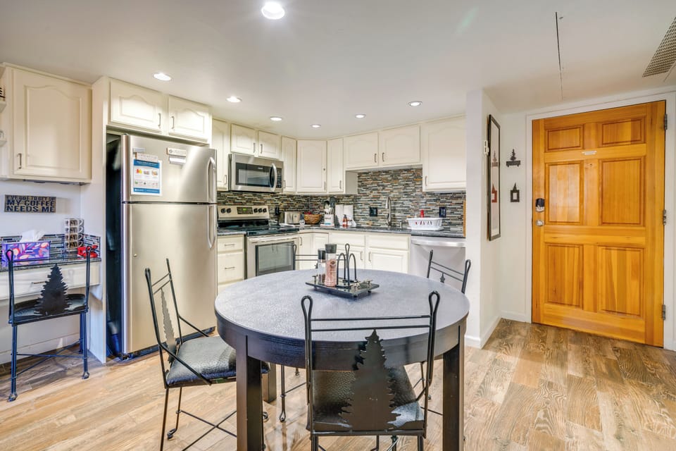 Main Kitchen & Dining Area | 1st Floor | Dishwasher | Central Heating