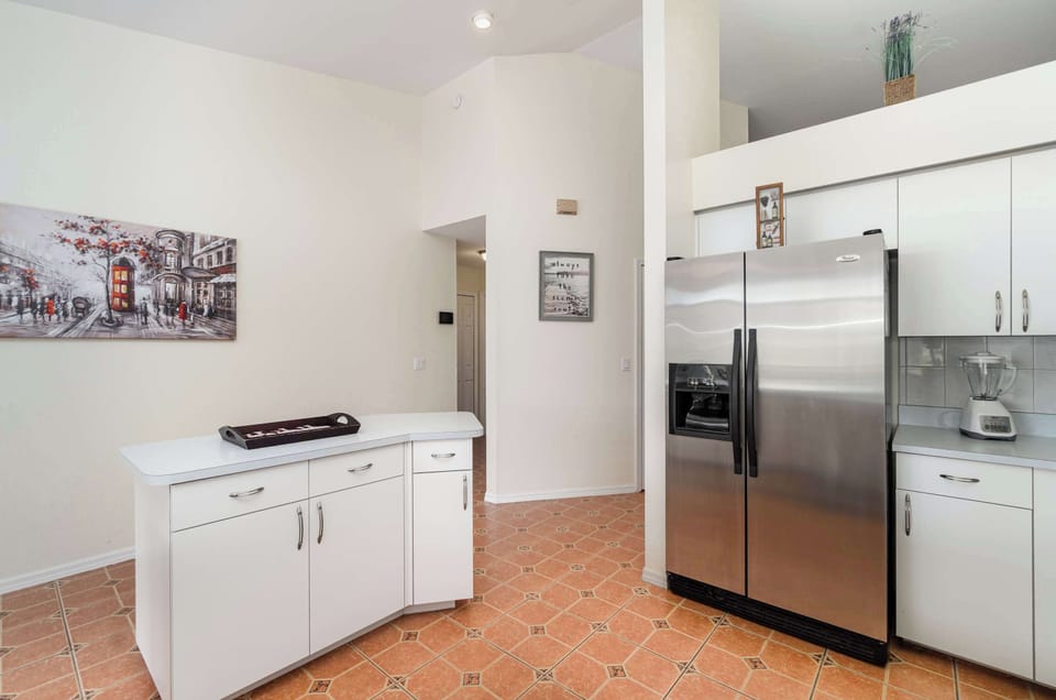 Find all the kitchen amenities you need to cook and serve good meals. Full pot coffee maker available