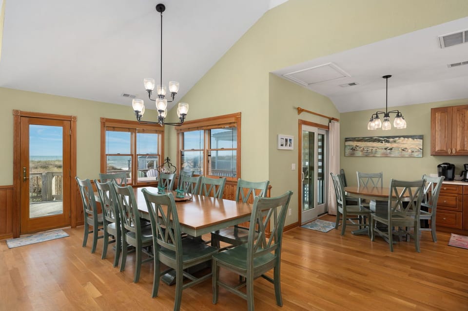 DE08: Shore Beats Work | TL Living Area, Deck Access