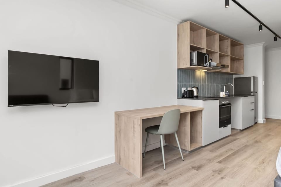 The York City Studio Apartment with Gym (31797)