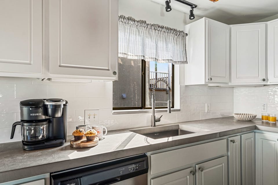 Spacious, modern, and ready for your culinary creations—this kitchen is where delicious memories are made. 