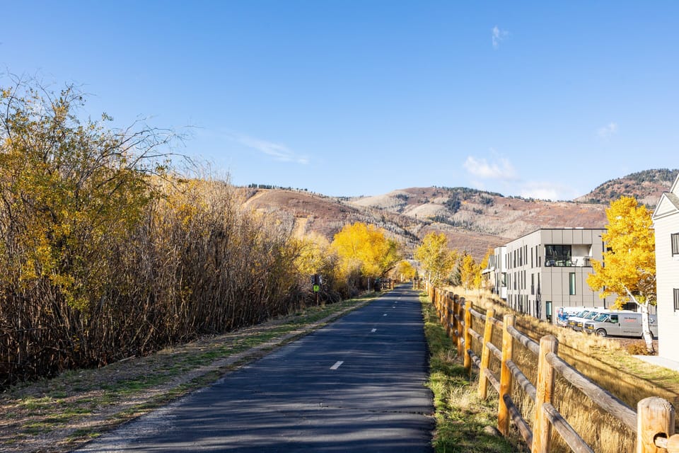Steps from the condo, this scenic trail offers year-round access to Park City's beautiful mountain views. Ideal for a morning jog, afternoon bike ride, or a peaceful stroll through nature.